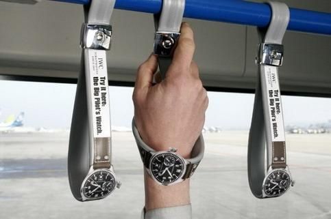 Asa de autobús como reloj